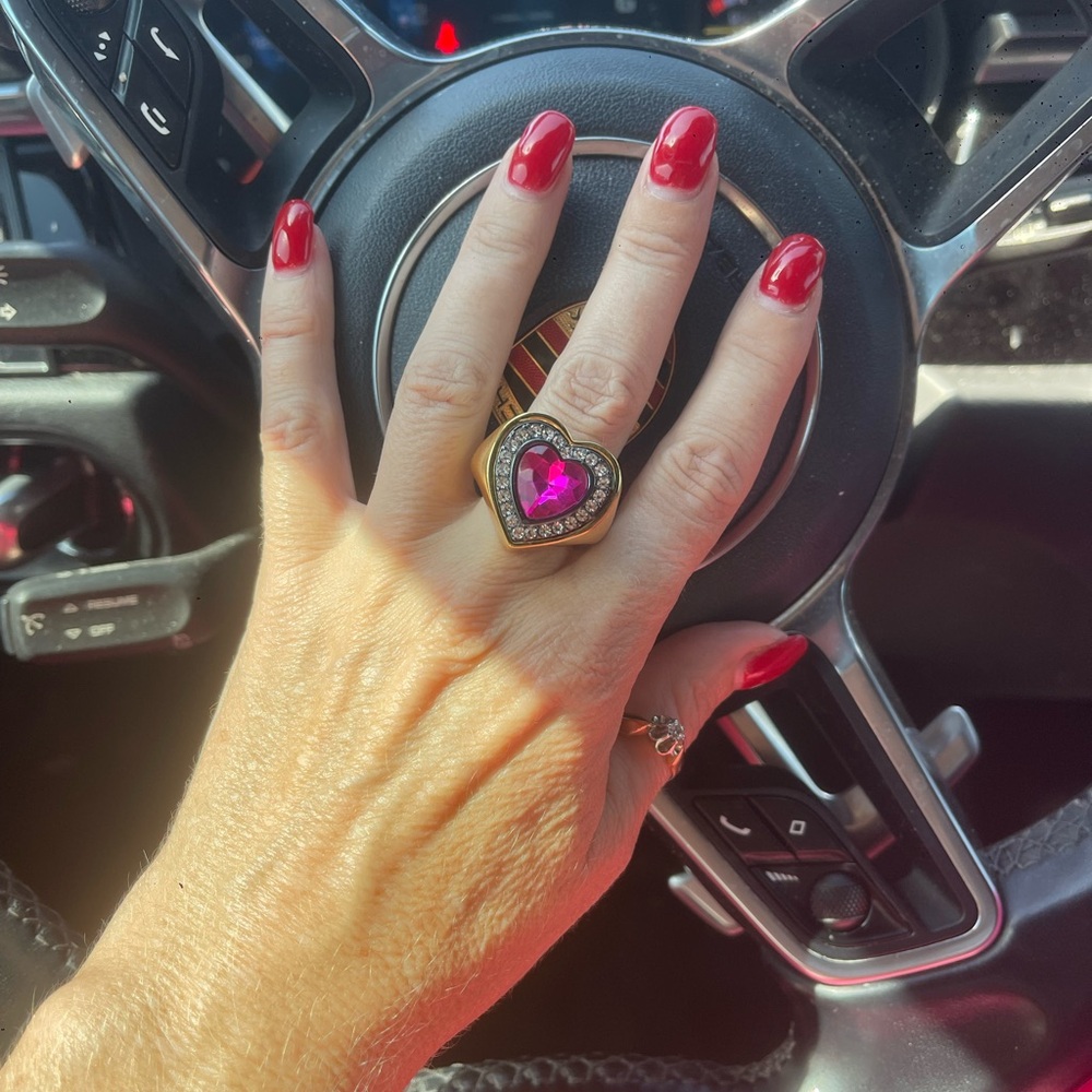 NEW Kurt Geiger London Heart Ring 💖 Size 7